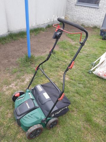 Elektrisch verticuteerder en gazonbeluchter Parkside 2-in-1 beschikbaar voor biedingen