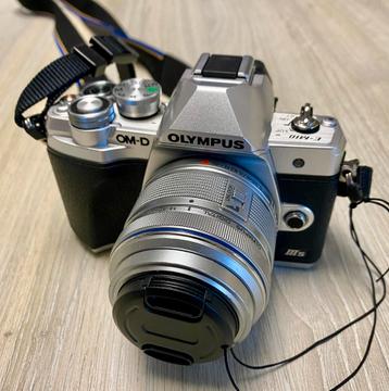 Olympus OM-D E-M10 mark iii S, 14-42mm ii R lens