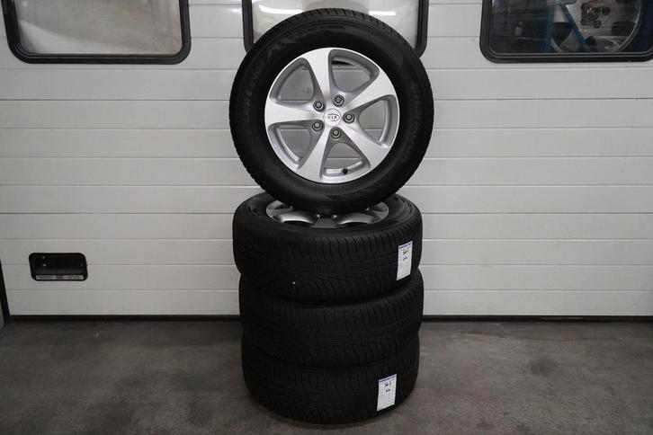 Kia Sportage 234/60 R16 Hankook Winter Icept Evo 2 /DOT 3821, Auto-onderdelen, Banden en Velgen, Banden en Velgen, Winterbanden