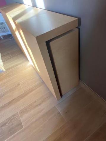 Kamer (bed, kast,nachtkast) beschikbaar voor biedingen