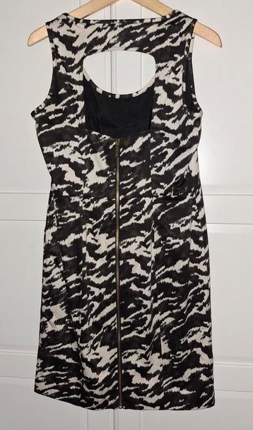 Zwart wit motif beschikbaar voor biedingen