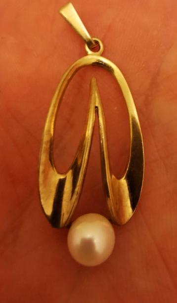 Pendentif en or 8 carats avec perles., Enlèvement ou Envoi, Pendentif