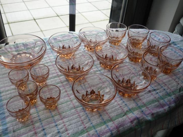 Lot de verres de style Rosaline, Collections, Verres & Petits Verres, Utilisé, Enlèvement ou Envoi