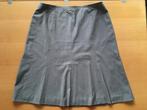 Lichtgrijze halflange rok - maat 48, Maat 46/48 (XL) of groter, Ophalen of Verzenden, Marconi, Grijs