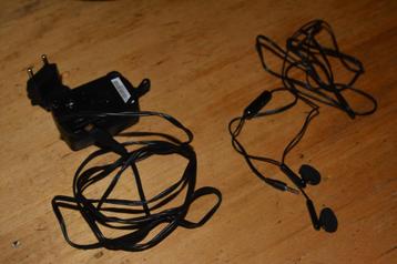 BlackBerry oortelefoonoplader voor Torch box en handleiding  beschikbaar voor biedingen