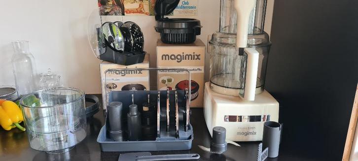 Robot culinaire Magimix 5200 XL + PLEINS D'ACCESSOIRES EN +, Electroménager, Mélangeurs de cuisine, Utilisé, 1 à 2 litres, 1 vitesse