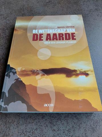 de wetenschap van de aarde,schrijver    Manuel  Sintibun beschikbaar voor biedingen