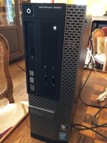 Ordinateur de bureau beschikbaar voor biedingen