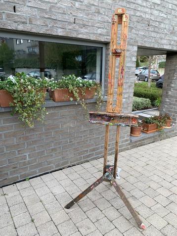 schilderezel beschikbaar voor biedingen