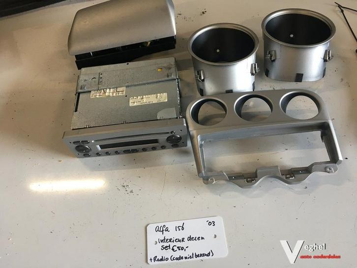 Alfa 156 1.8 2003 plastic behuizing tellerkap asbak radio, Auto-onderdelen, Dashboard en Schakelaars, Gebruikt, Ophalen of Verzenden