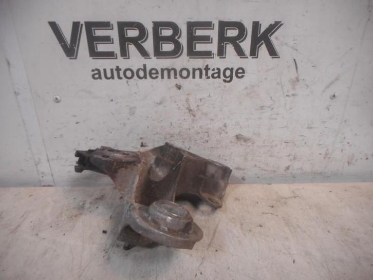 MOTORSTEUN LINKS Audi A6 Avant (C5) (8e0199352d), Auto-onderdelen, Ophanging en Onderstel, Audi, Gebruikt