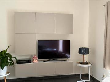 Besta Ikea tv meubel beschikbaar voor biedingen