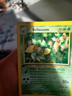 Bellossom 3/111 van.neo genesis, Hobby en Vrije tijd, Verzamelkaartspellen | Pokémon, Ophalen of Verzenden, Zo goed als nieuw