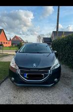 Peugeot 1.2 benzine met 120000km, Auto's, Peugeot, Voorwielaandrijving, Euro 5, Zwart, Zwart