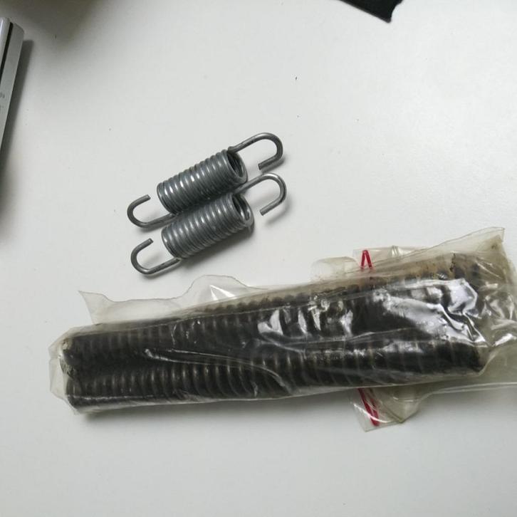Peugeot Zenith- lot Springs oude werkplaatsvoorraad, Fietsen en Brommers, Brommeronderdelen | Scooters, Nieuw, Peugeot, Ophalen of Verzenden