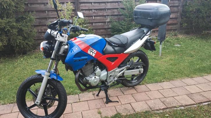 Honda moto CBF 250 in perfecte staat, Motoren, Motoren | Honda, Particulier, Naked bike, 12 t/m 35 kW, 1 cilinder, Minimaal motorrijbewijs A2