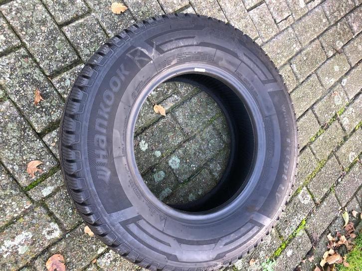 Banden camionette, Auto-onderdelen, Banden en Velgen, Band(en), Winterbanden, 15 inch, 225 mm, Bestelwagen, Nieuw, Ophalen