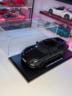 GT Spirit Porsche CLDC034 1/504 + display case, Ophalen of Verzenden, Gebruikt, Autoart