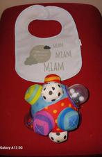 Baby slabber + speelbal, Enlèvement ou Envoi, Comme neuf