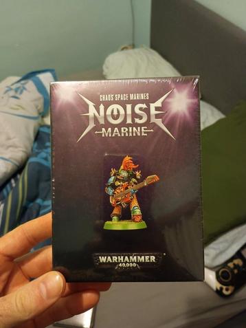 Chaos space marines; Noise marine. 