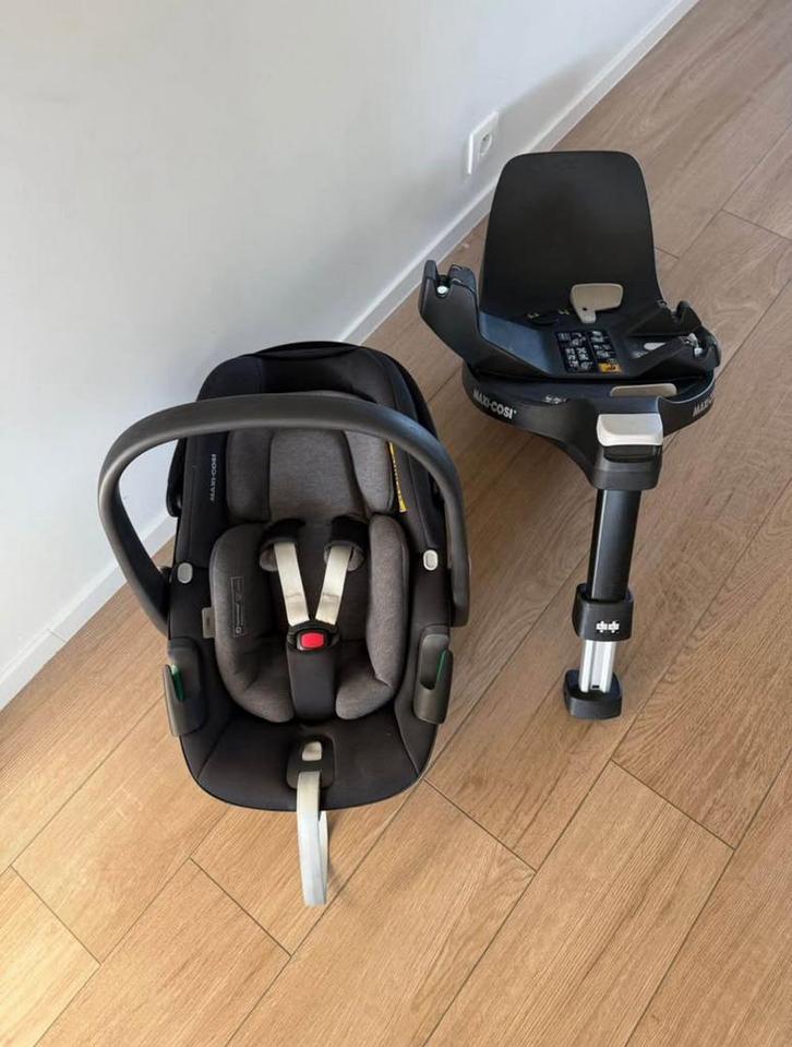 Maxi-cosi Pebble 360 met Maxi-cosi isofix 360 (set), Kinderen en Baby's, Autostoeltjes, Zo goed als nieuw, Maxi-Cosi, 0 t/m 13 kg