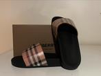 Burberry slippers, Kleding | Heren, Schoenen, Slippers, Nieuw, Ophalen of Verzenden, Burberry
