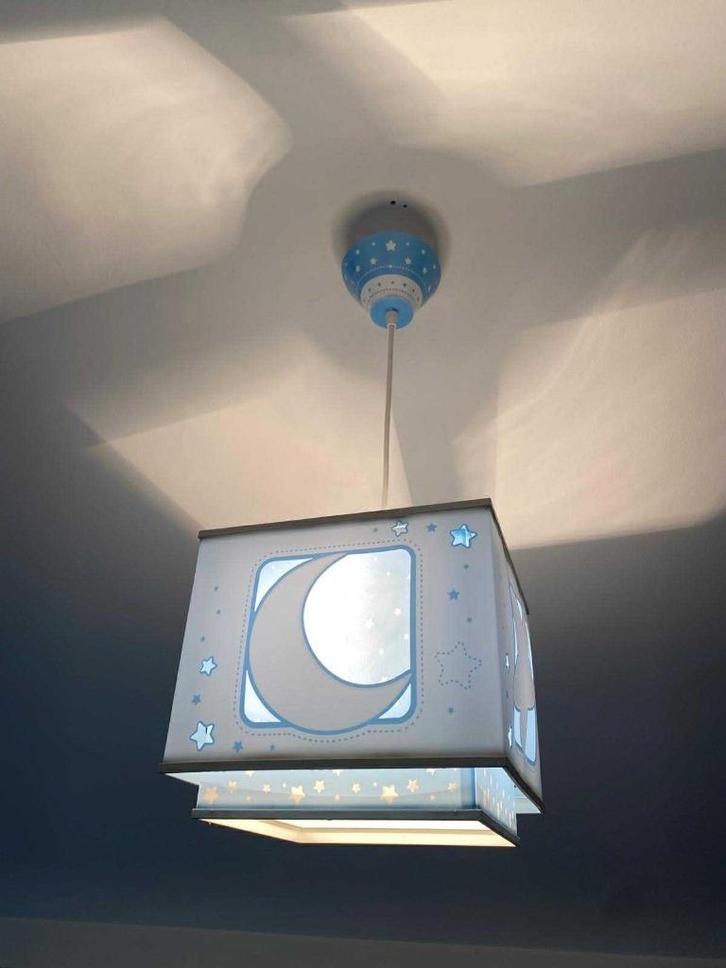 Vierkante kroonluchter voor kinderen, Huis en Inrichting, Lampen | Kroonluchters, Zo goed als nieuw, Kunststof, Ophalen
