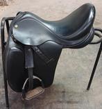 Dressuurzadel 17,5 inch, Ophalen, Gebruikt, Dressuur