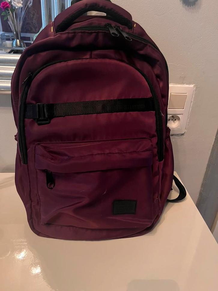 Sac à dos scolaire/étudiant ou voyage Admiral, Bijoux, Sacs & Beauté, Sacs | Cartables, Comme neuf, Sac à dos, Noir, Enlèvement ou Envoi