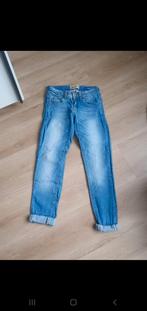 Jeans Bershka maat 34, Vêtements | Femmes, Jeans, Enlèvement ou Envoi, Bleu, Comme neuf, W27 (confection 34) ou plus petit