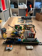 LEGO City set van 2 treinen+extra rails +voertuigen en gebou, Kinderen en Baby's, Speelgoed | Duplo en Lego, Ophalen of Verzenden