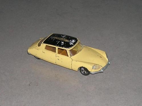 Politoys Citroen DS, Hobby en Vrije tijd, Modelauto's | Overige schalen, Auto, Ophalen of Verzenden