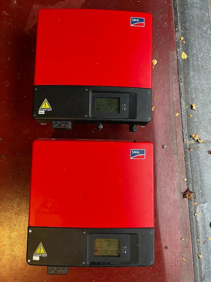 Twee SMA omvormers, Doe-het-zelf en Bouw, Zonnepanelen en Toebehoren, Gebruikt, Compleet systeem, Ophalen