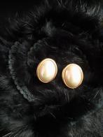 vintage Christian Dior ovale oorbellen parel, Puces ou Clous, Enlèvement ou Envoi, Autres couleurs, Comme neuf