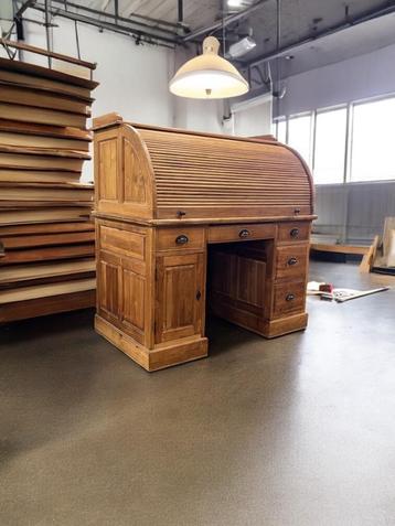 vintage Amerikaanse bureau met rolluik / schrijftafel beschikbaar voor biedingen