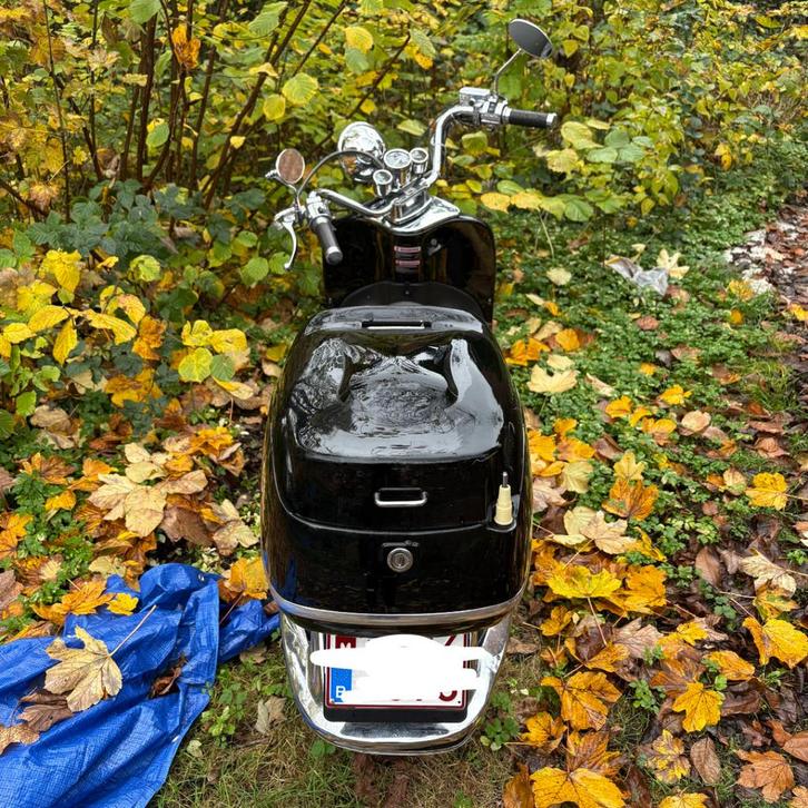 125cc brommer, Fietsen en Brommers, Scooters | Overige merken, Zo goed als nieuw, Ophalen