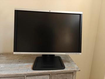 HP LA2405x monitor beschikbaar voor biedingen