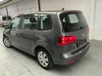 2013 Volkswagen Touran Personenauto, Auto's, Automaat, Euro 5, Monovolume, Gebruikt