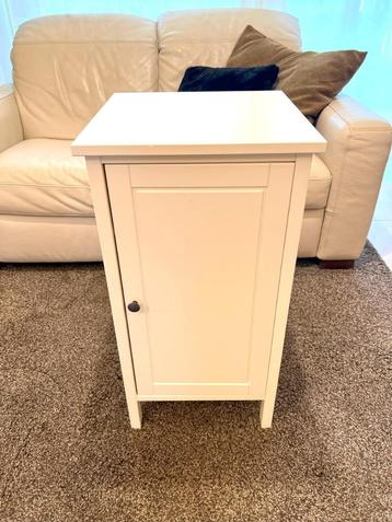 Ikea Hemnes wit nachtkastje beschikbaar voor biedingen