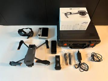 DJI Mavic 3 - 2 accu's met RM330 controller - occasion   beschikbaar voor biedingen