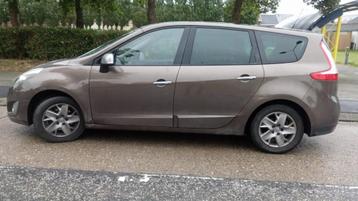 Renault scenic 1.5D Bj 2011 170000km / plaatsen Airco, Monovolume, Overige kleuren, Bedrijf, Grijs
