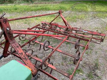 Triltand cultivator / Mangevlakker beschikbaar voor biedingen