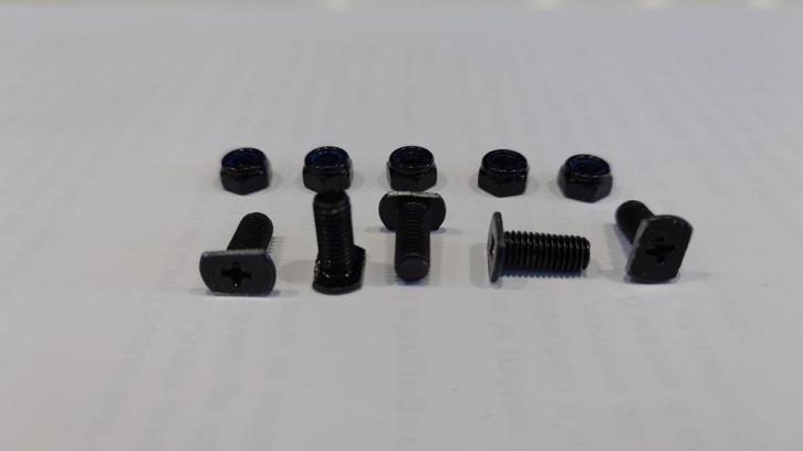 Set van 5 schroeven + moeren voor Fanatec V2 Universal Hub, Games en Spelcomputers, Games | Overige, Nieuw, Verzenden