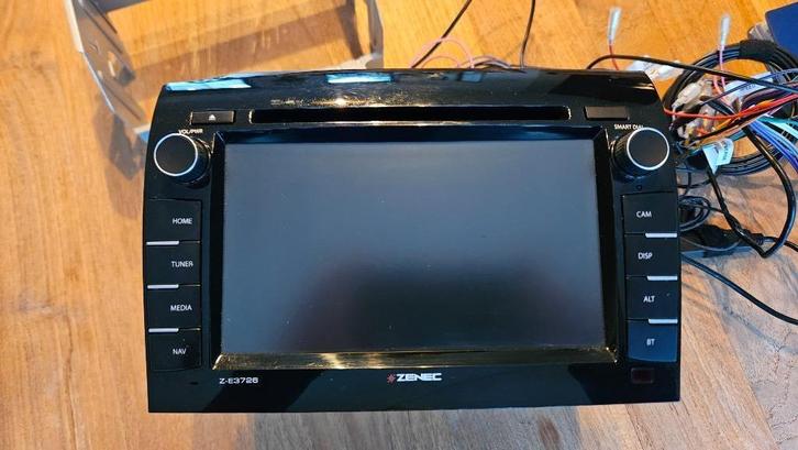 Zenec Z-E3726 Navigatiesysteem/Camperradio –2-DIN– Gebruikt, Auto diversen, Autonavigatie, Gebruikt, Ophalen