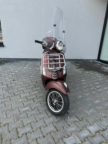 Vespa primavera 2019 beschikbaar voor biedingen