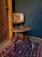 Mooie degelijke vintage stoel in bruin cognac leder, Huis en Inrichting, Metaal, Twee, Vintage, Bruin