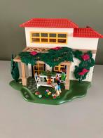 Playmobil vakantiehuis 4 mannetjes + hond + veel accessoire, Ophalen of Verzenden
