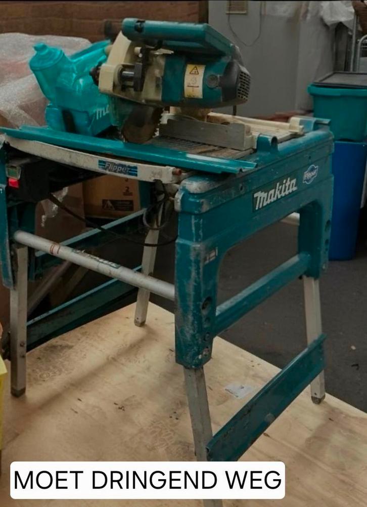 Makita LF1000 FLIPPER met extra nieuw zaagblad, Doe-het-zelf en Bouw, Gereedschap | Zaagmachines, Gebruikt, Afkortzaag, Ophalen