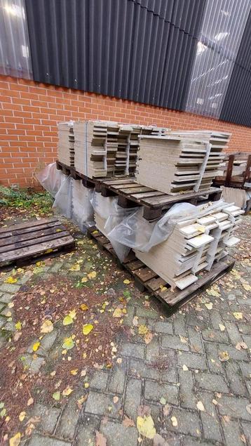 Lot marmer/natuursteen en blauwe steen  beschikbaar voor biedingen