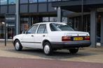 Ford Orion 1.6 Ghia (bj 1989, automaat), Auto's, Automaat, 4 deurs, Wit, Bedrijf
